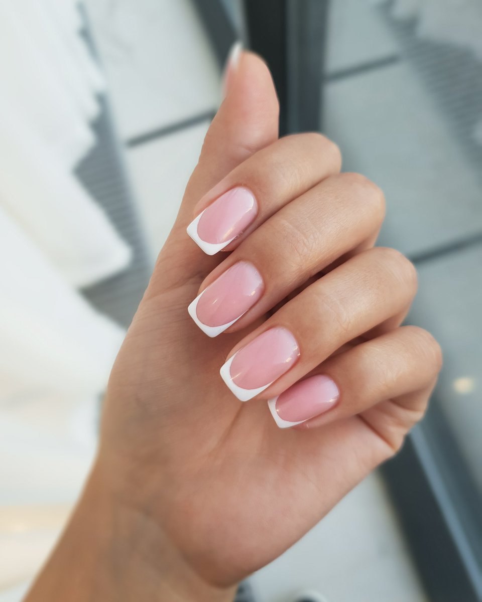 Аккуратный маникюр