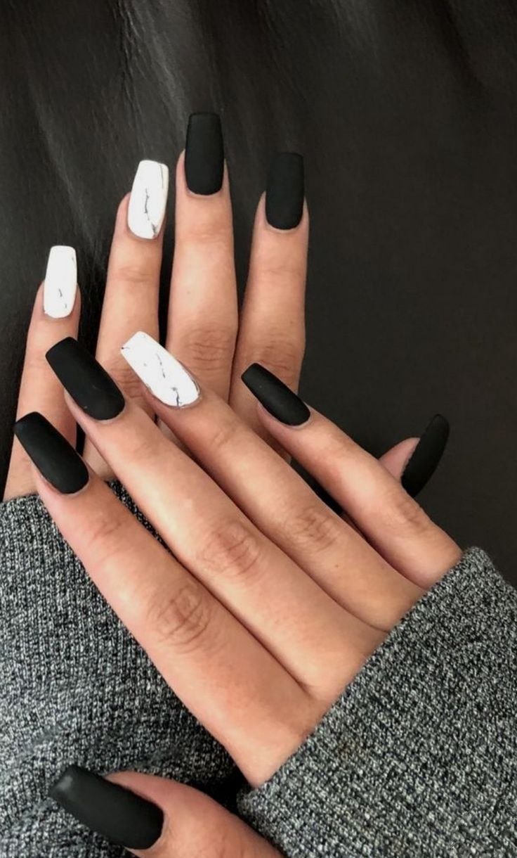 Матовые длинные ногти