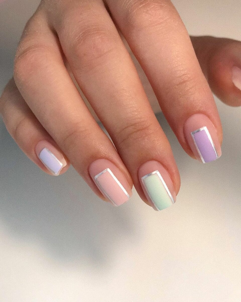 Маникюр френч пастельные тона