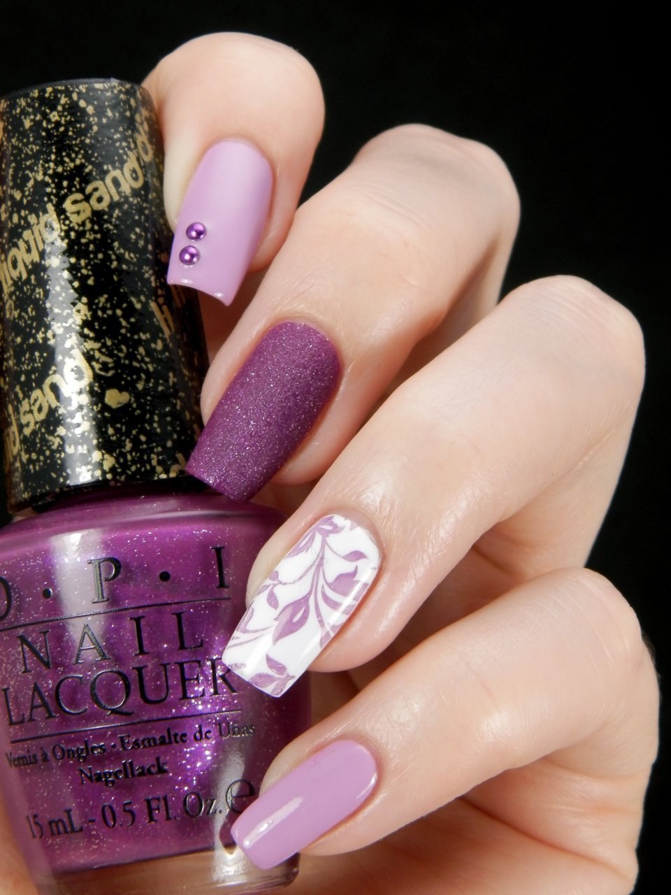 Лаванда на ногтях