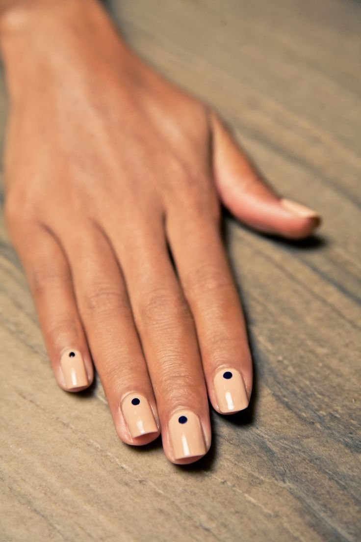 Маникюр 2021 лето новинки оранжевый