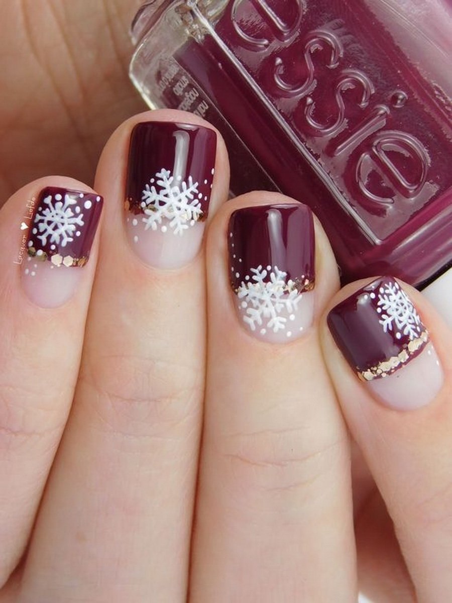 Ногти со снежинками и блестками
