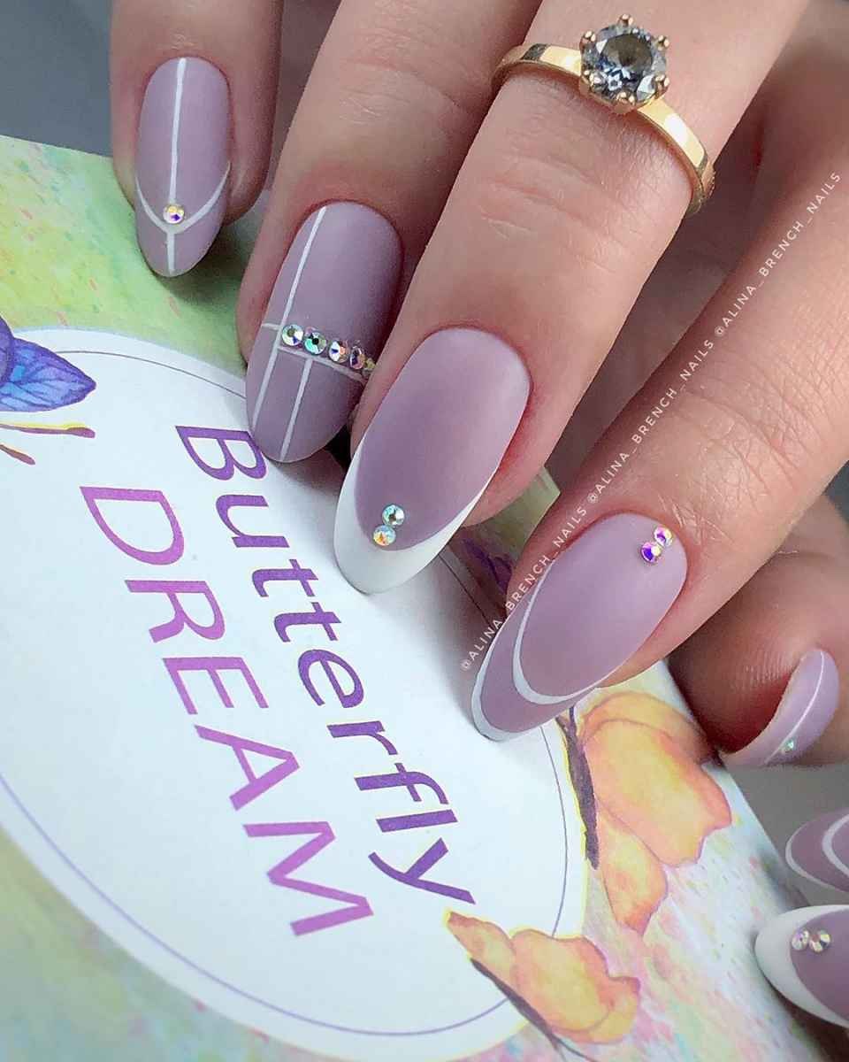 Маникюр френч фиолетовый