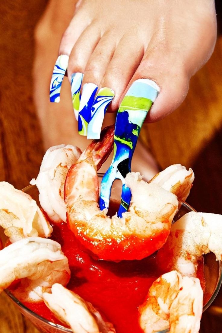 Самый ужасный маникюр в мире