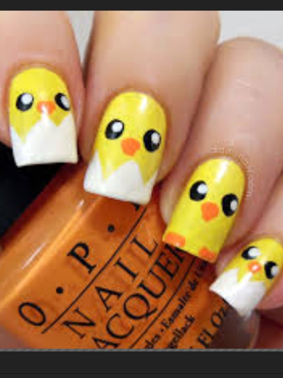 Маникюр с цыпленком