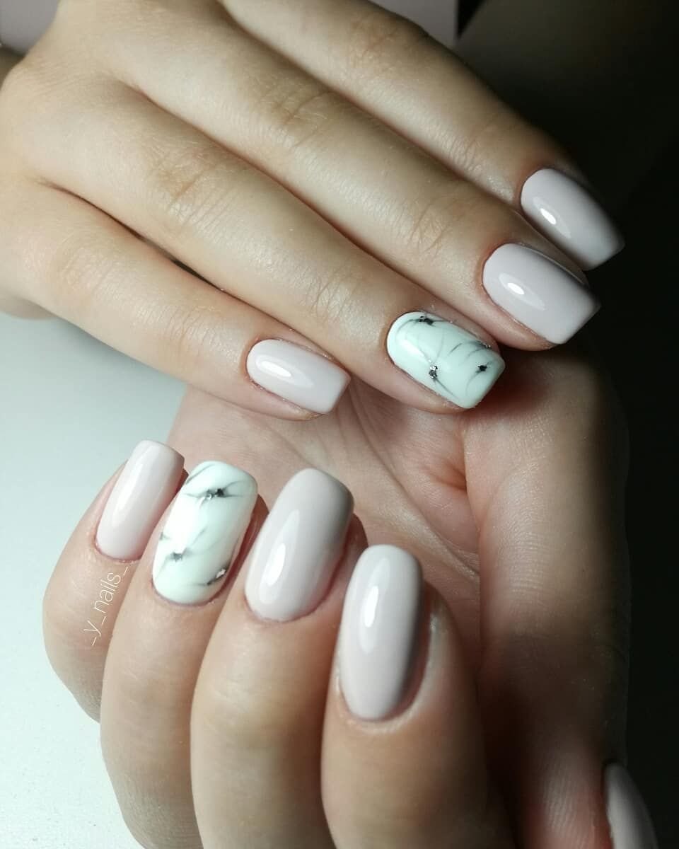 Ногти в бежевых тонах