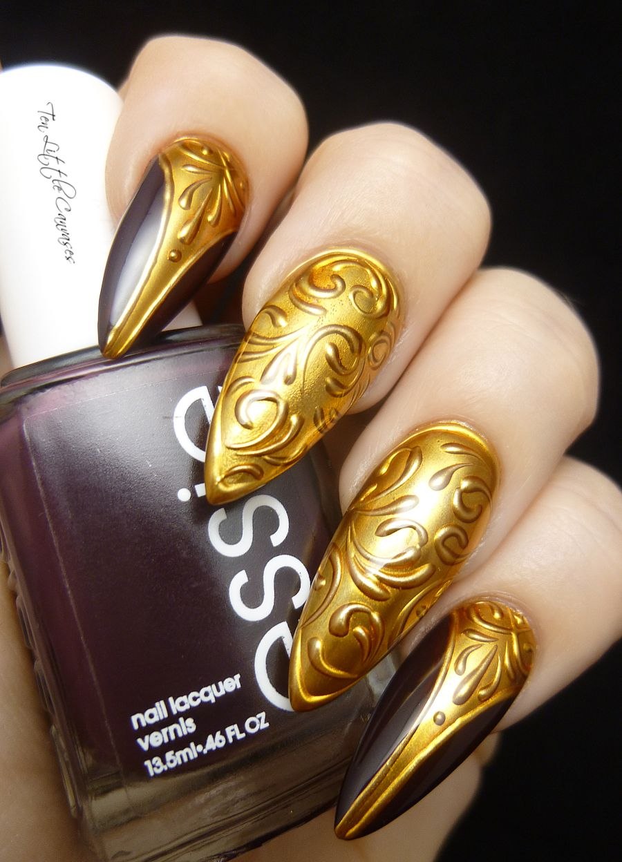 Ногти золото