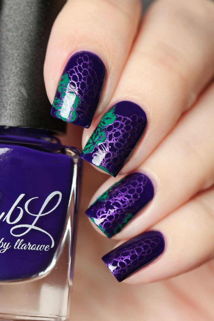 Стемпинг на кошачьем глазе