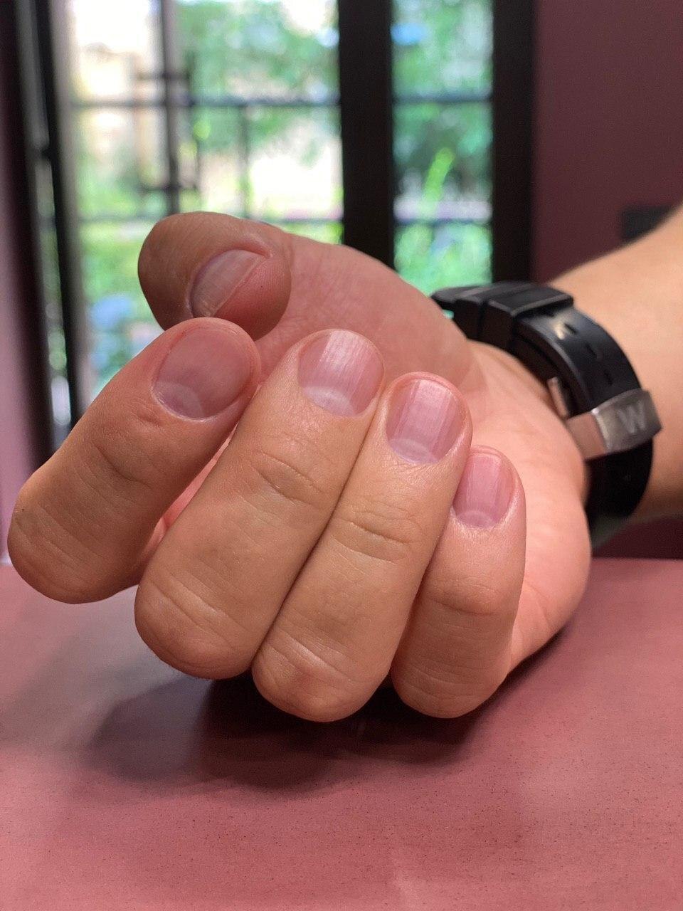 Классические ногти мужской