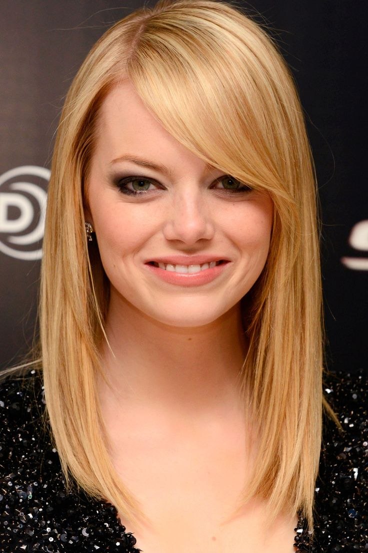 Стрижка Каскат челка на бок