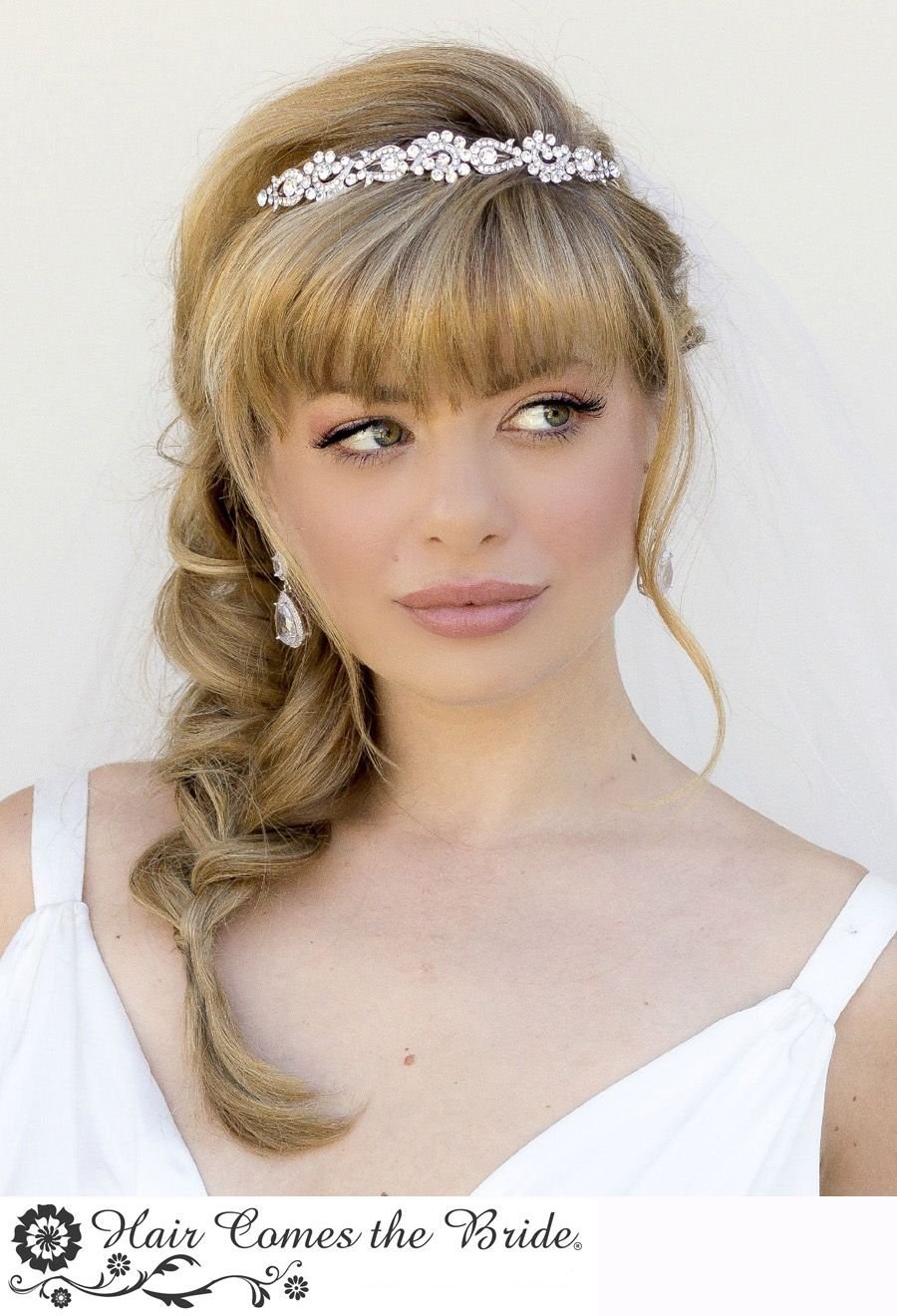 Косая челка