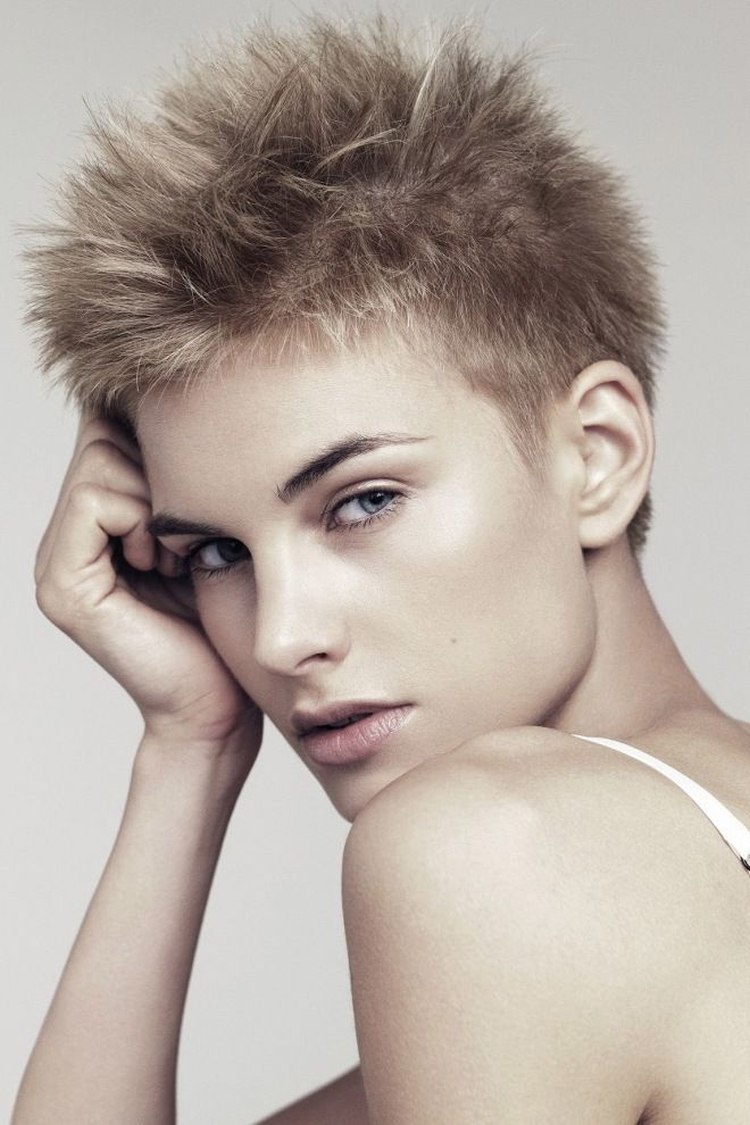 Короткие женские стрижки