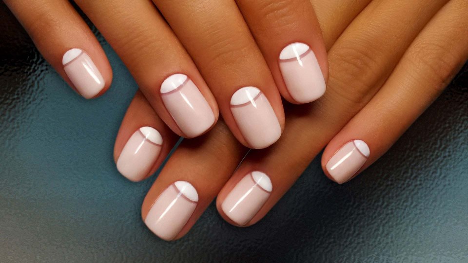 Красные матовые короткие ногти