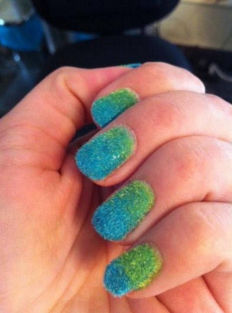 Маникюр салатовый OPI