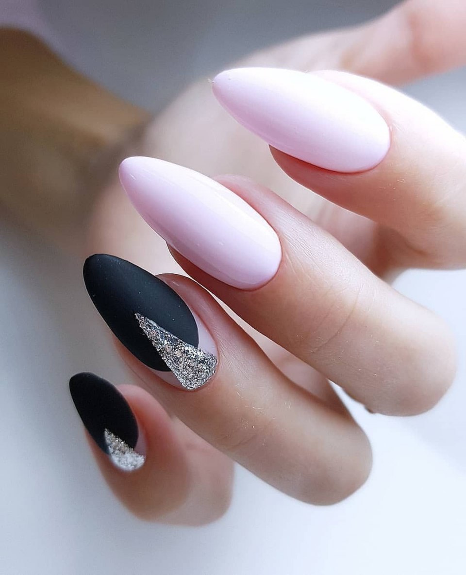 Нюдовый маникюр на длинные ногти