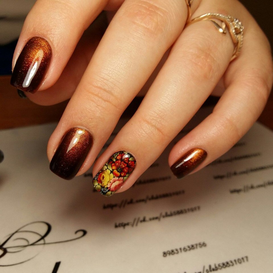 Красивый осенний маникюр