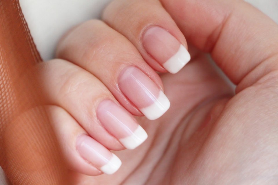 Персиковые ногти