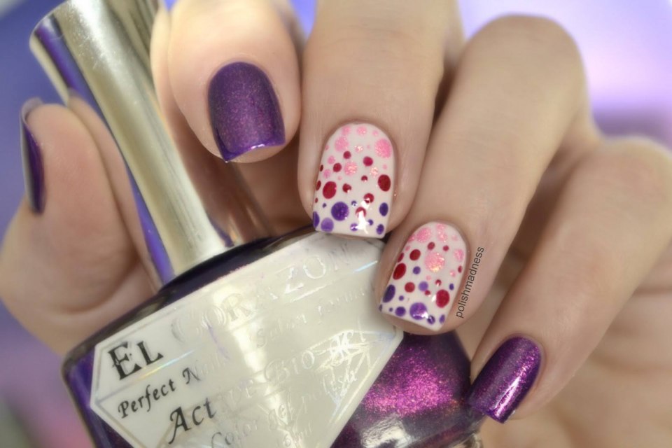 Маникюр в горошек