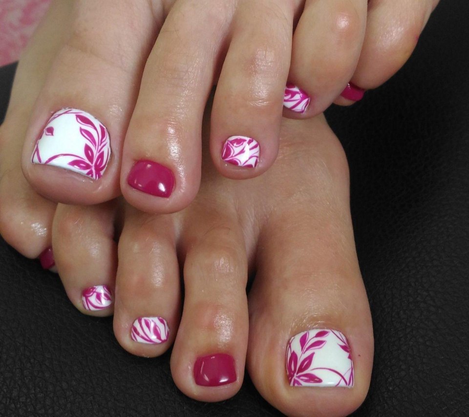 Педикюр френч цветной