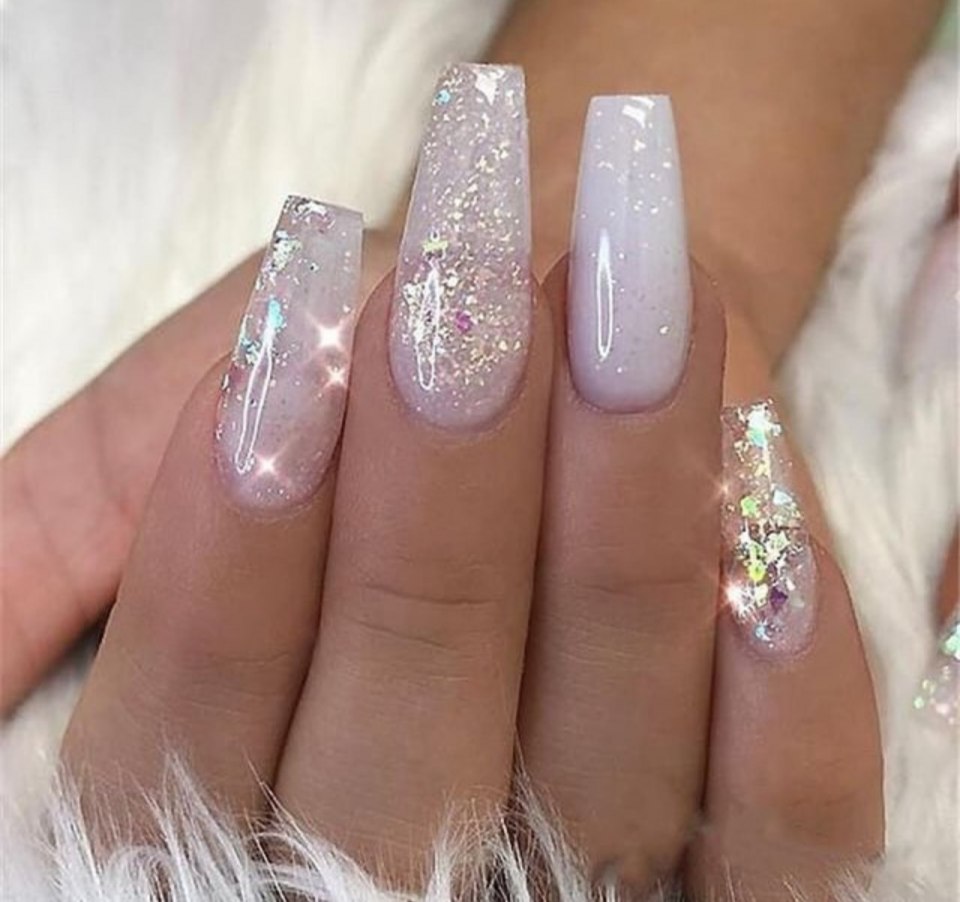 Прозрачные гелевые ногти