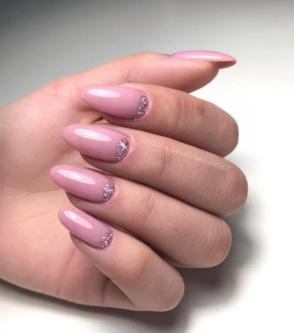 Прозрачные ногти короткие