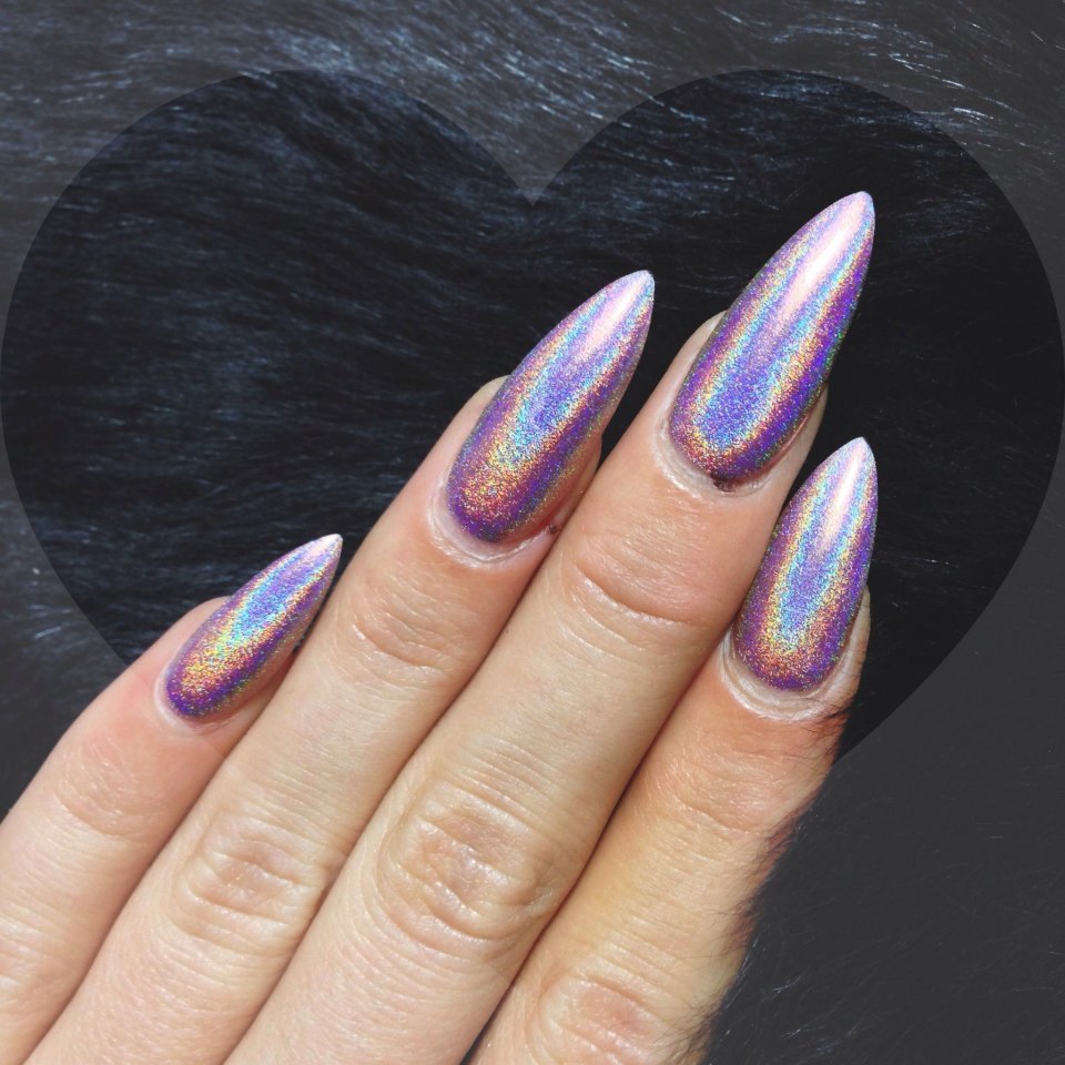 Красивый маникюр омбре с втиркой