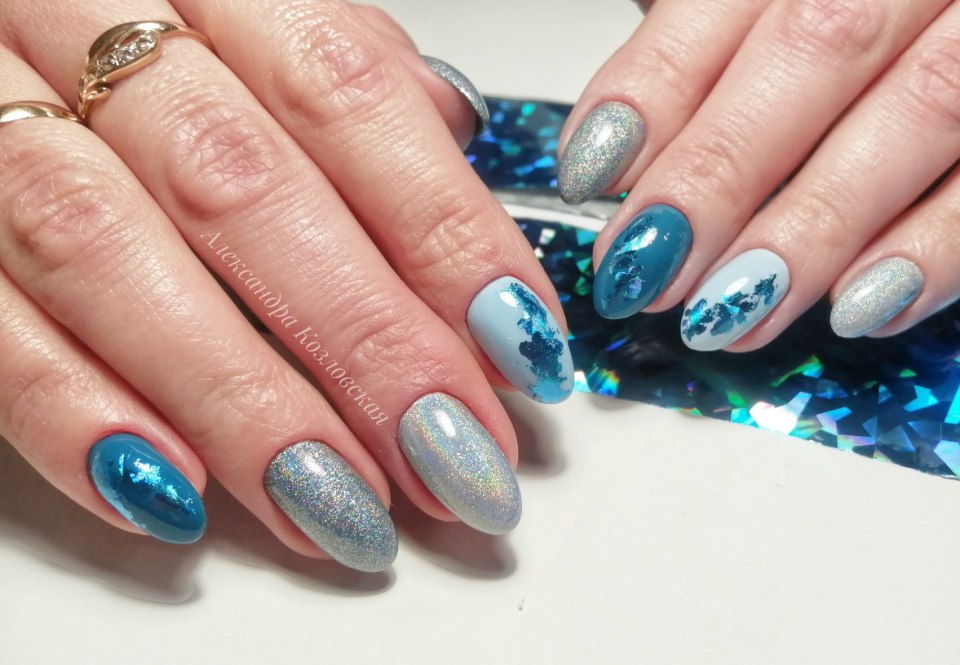 Ногти комбинированные цвета с втиркой