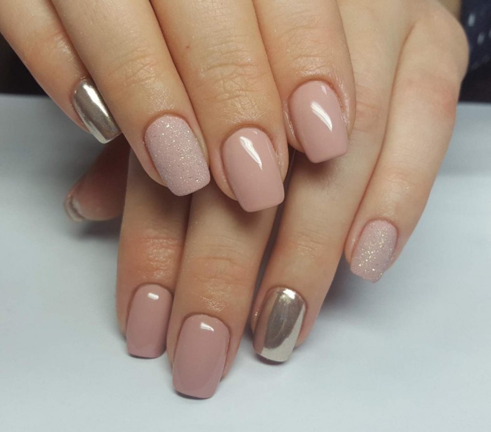 Маникюр в пастельных тонах