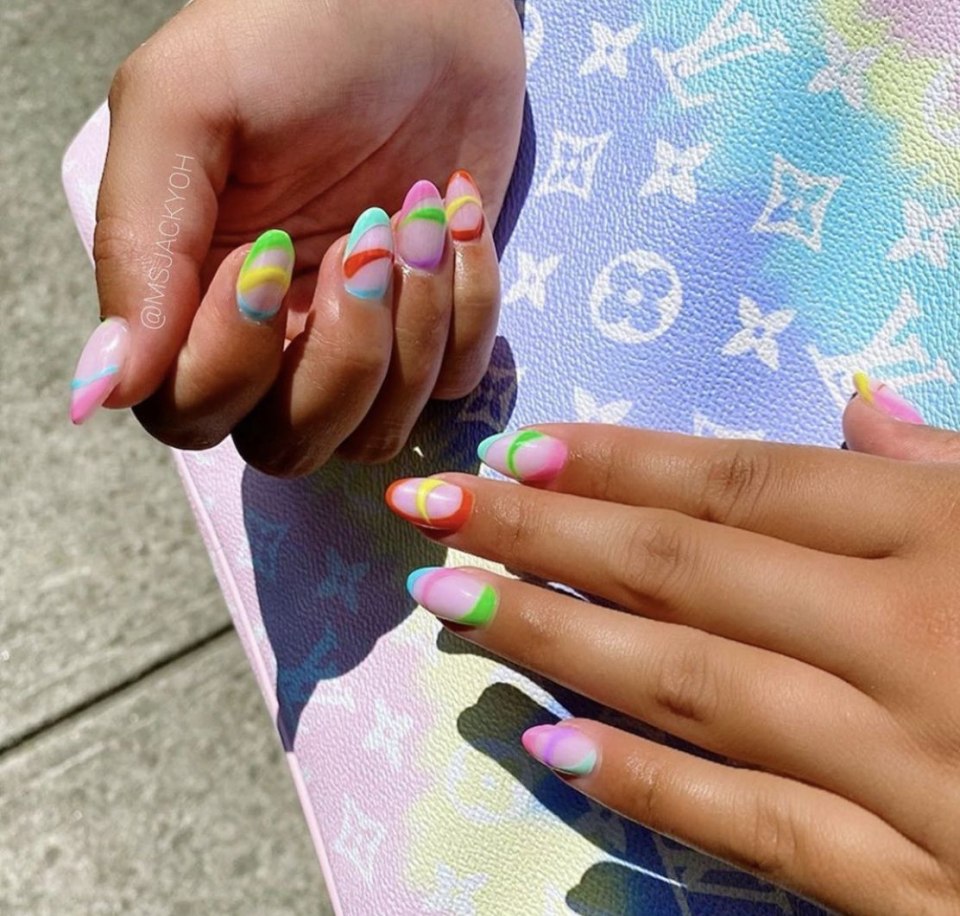 Цветные ногти 2010