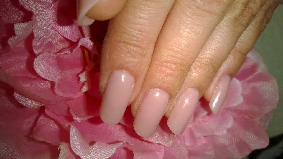 Нарощенные ногти без покрытия лаком