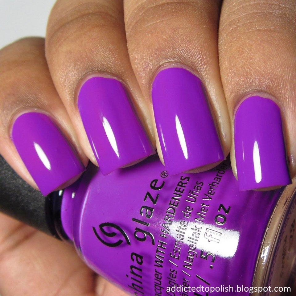 China Glaze лак для ногтей Purple Fiction