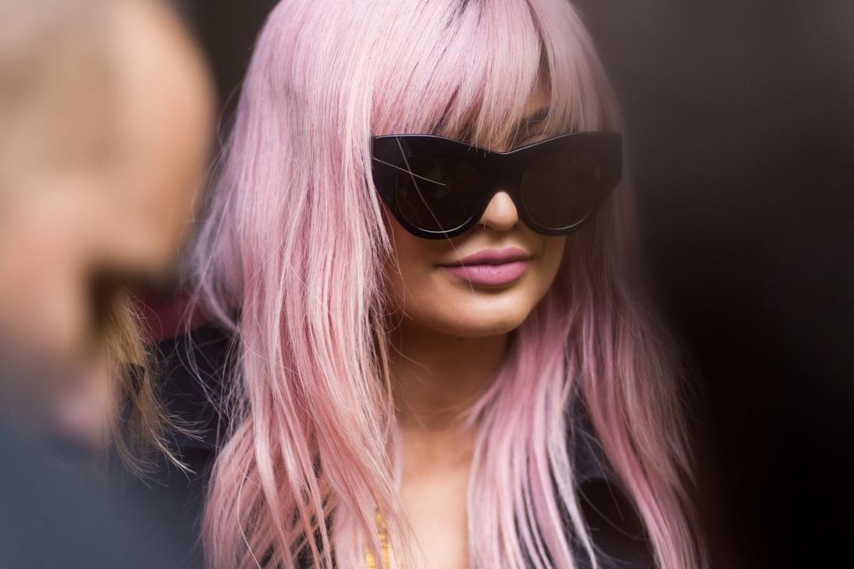 Kylie Jenner розовые волосы