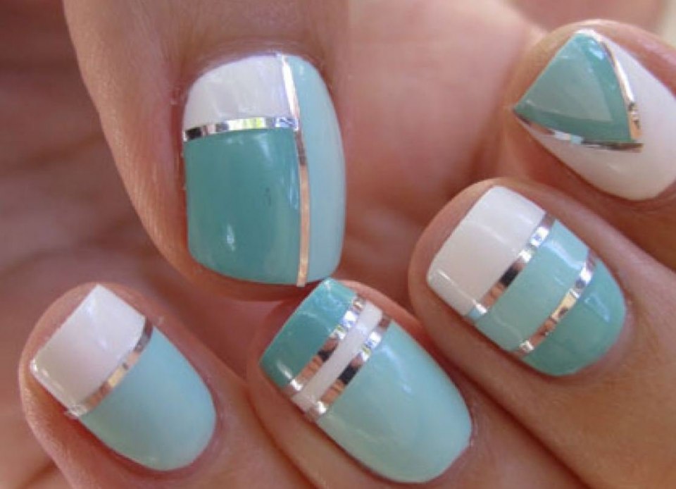 Ногти с полосками