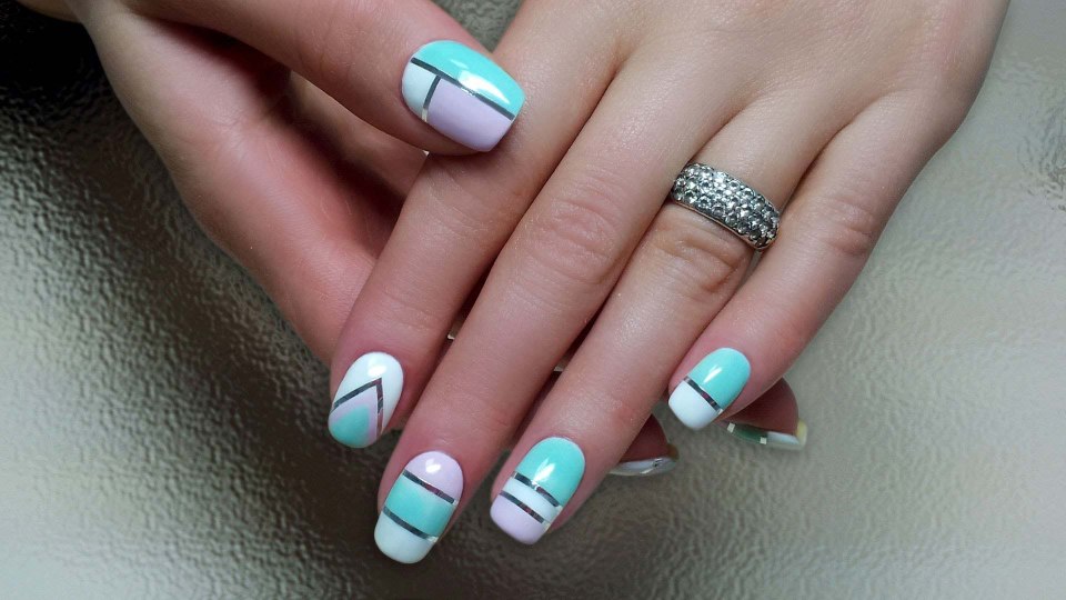 Геометрия на ногтях