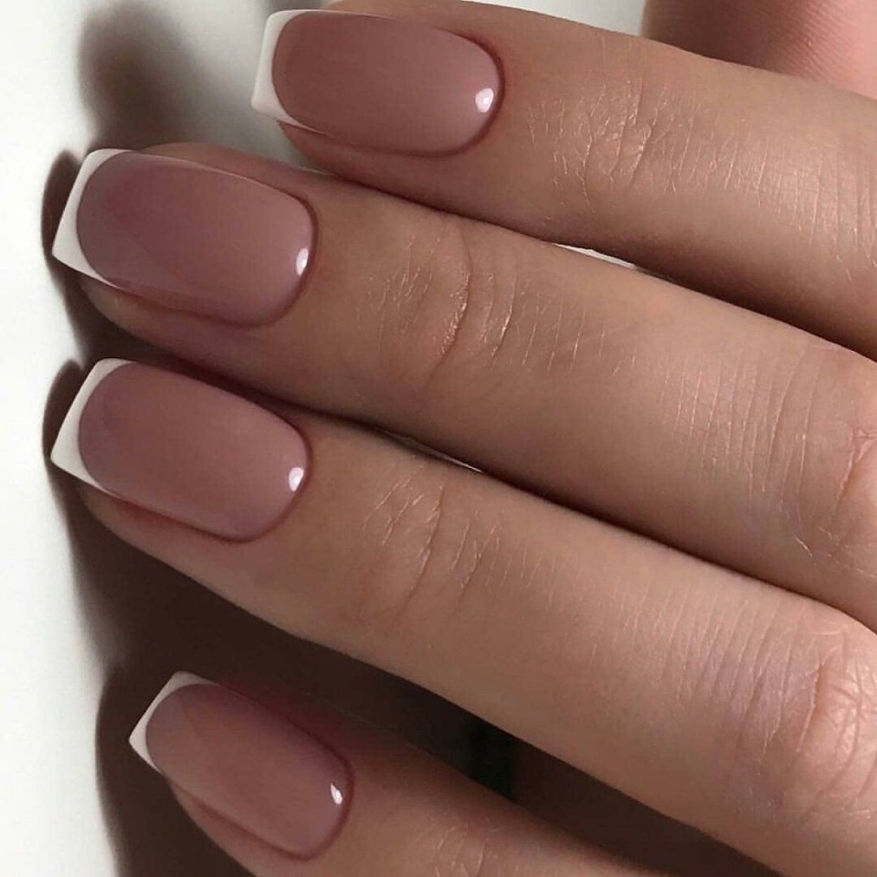 Френч маникюр на короткие ногти квадрат цветной