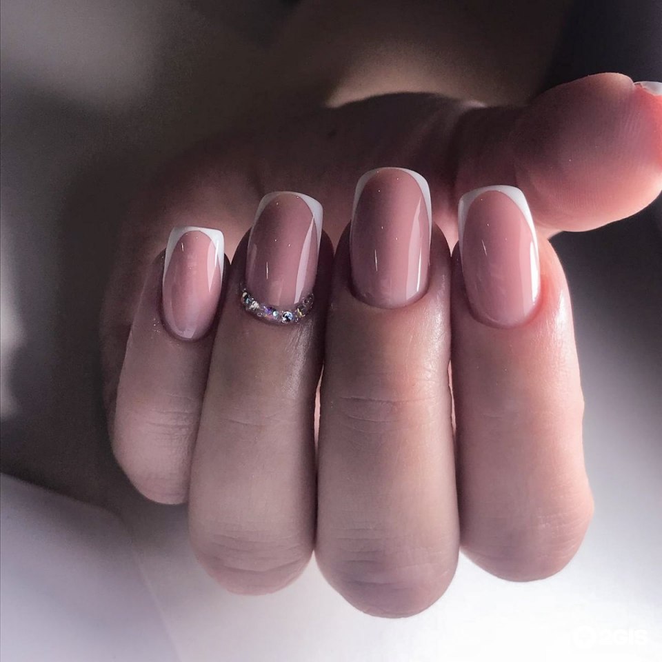 Двойной французский маникюр