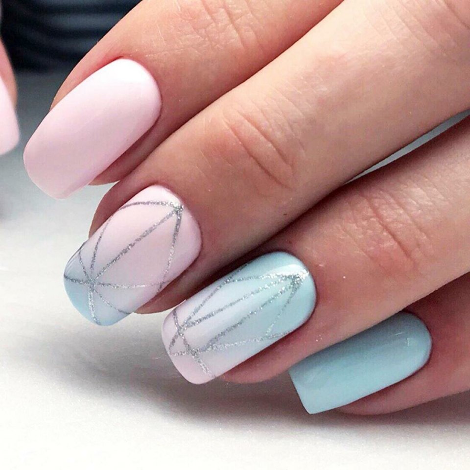 Космический синий маникюр