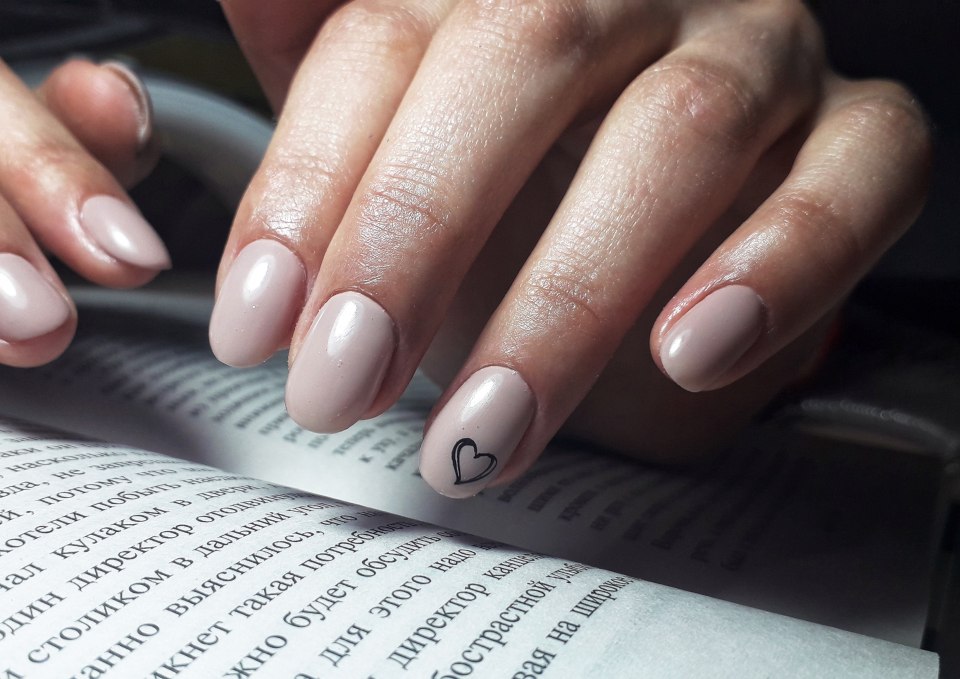 Схема опила натуральных ногтей квадрат