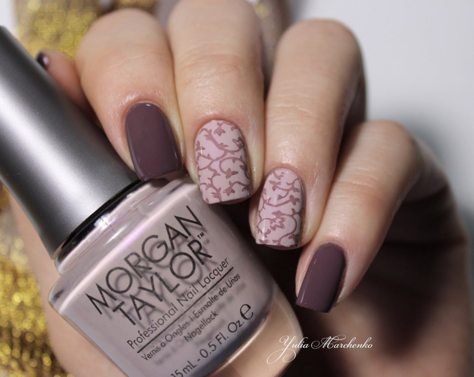 Коричневый маникюр на короткие квадратные ногти