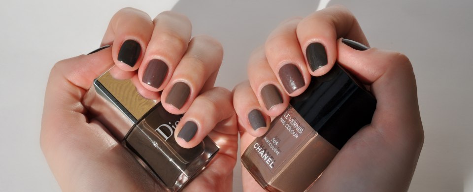 Серо бежевый маникюр