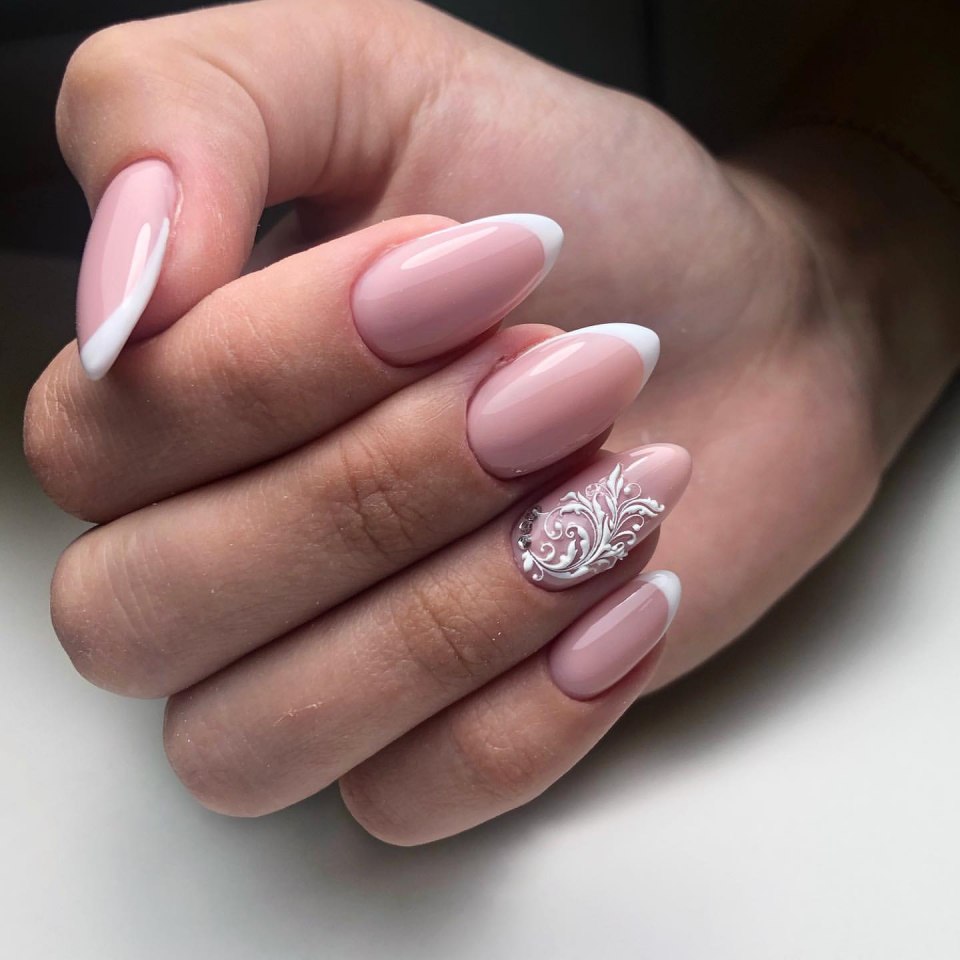 Ногти миндаль 2021