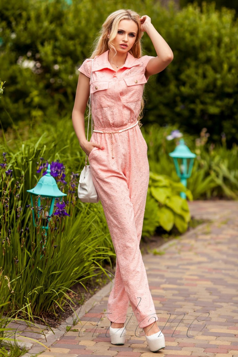 Комбинезон женский