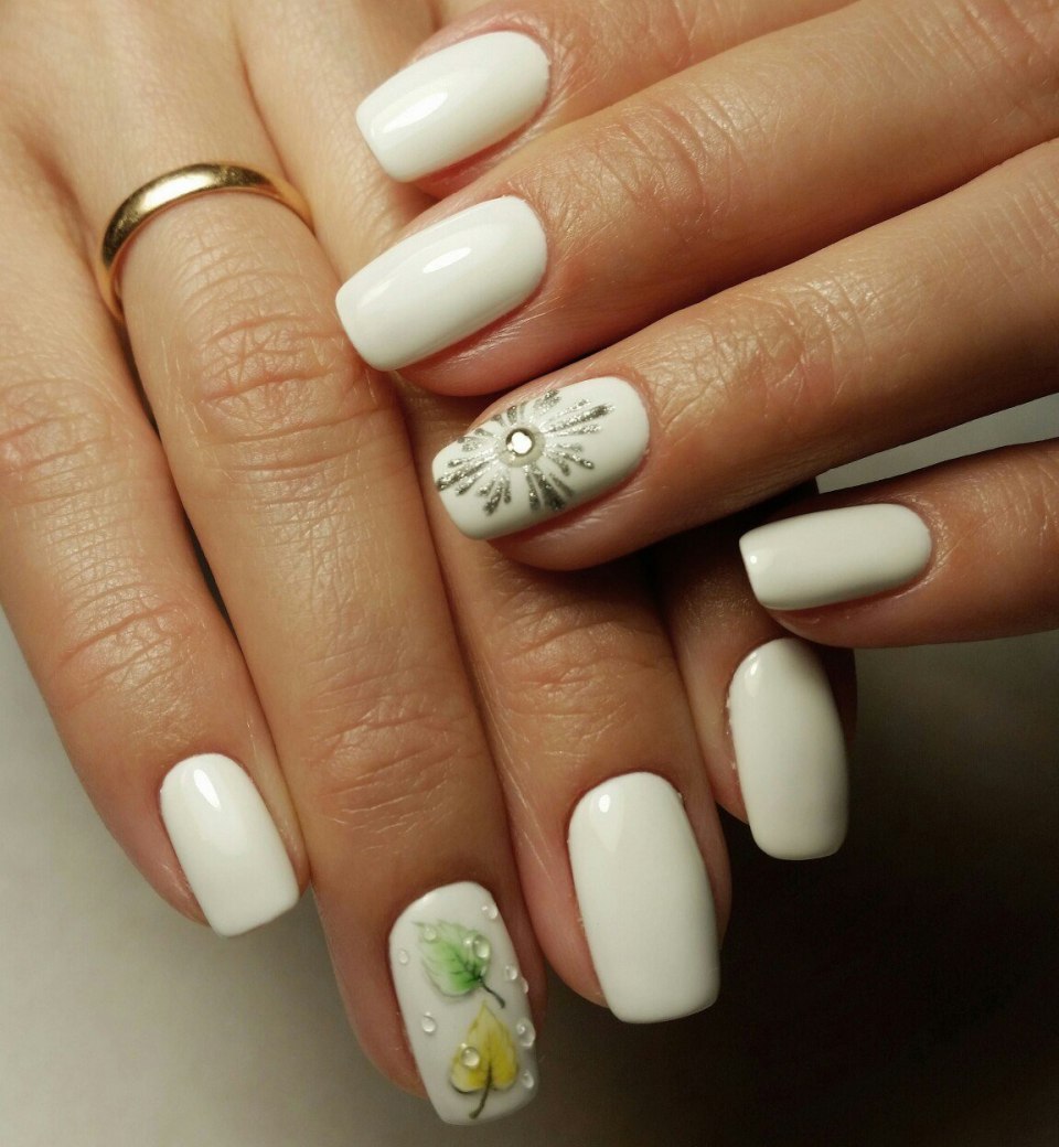 Ногти светлые тона