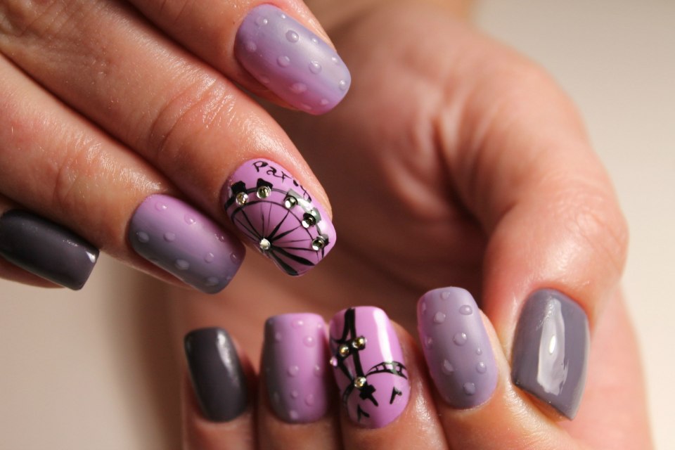 Маникюр с капельками