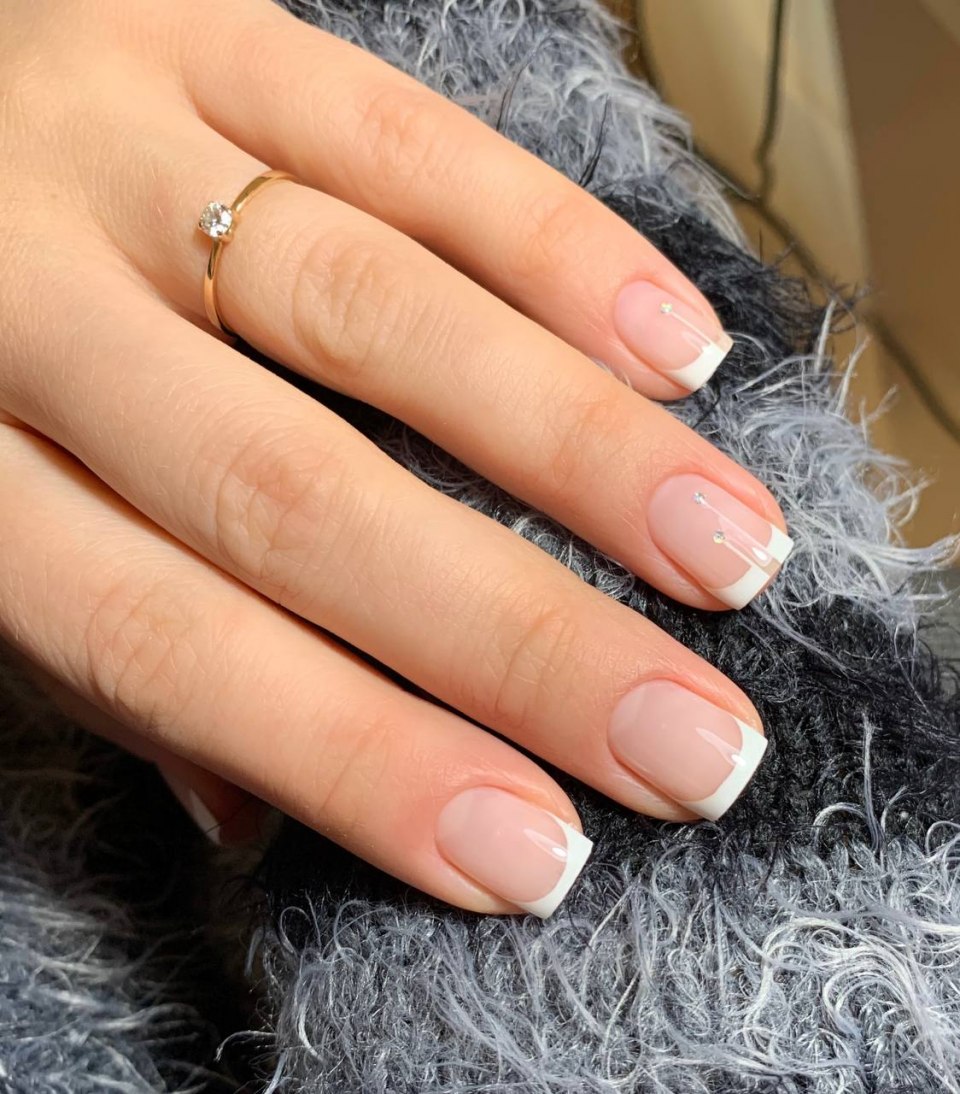 Маникюр на квадратные ногти