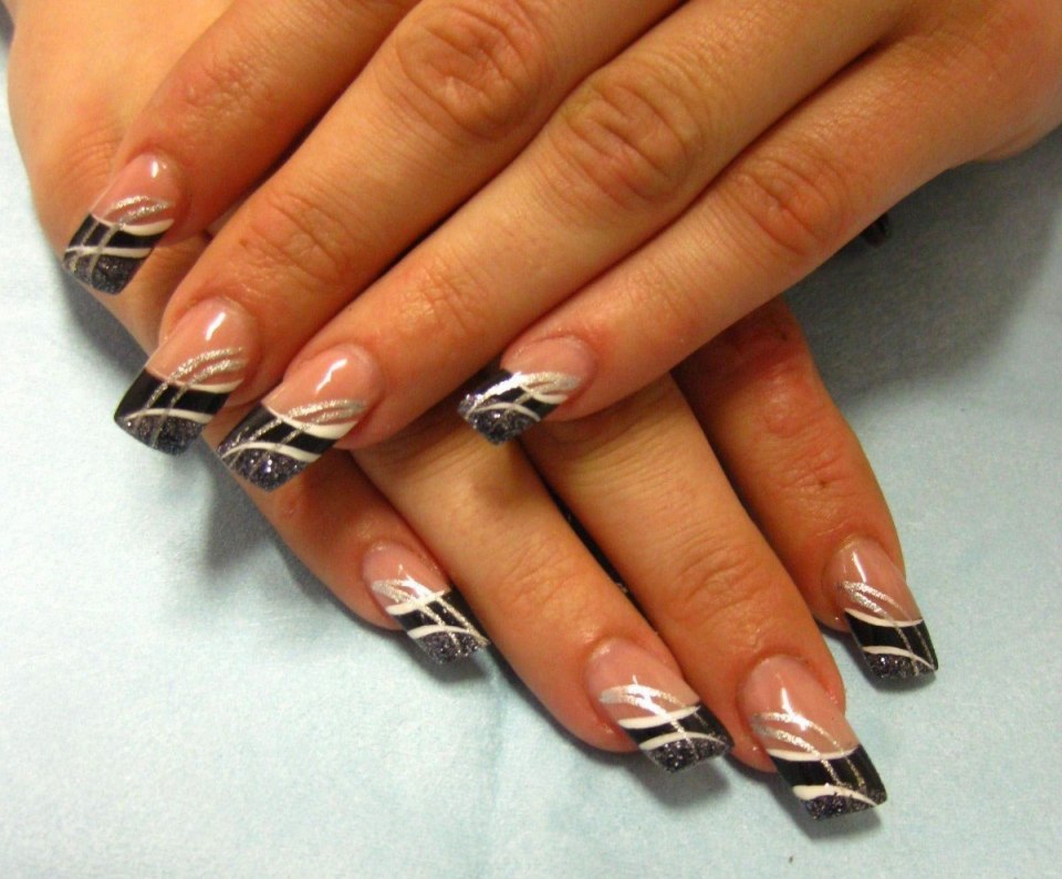 Френч на Красном фоне