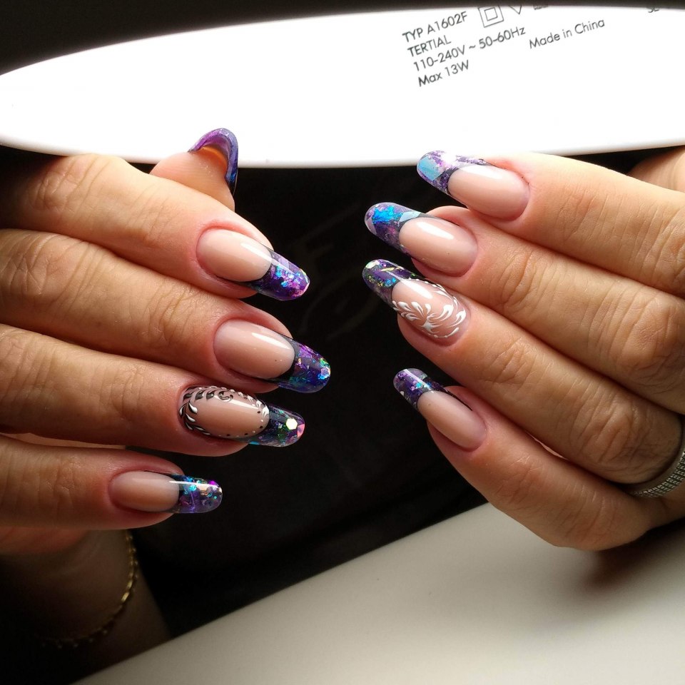 Выкладной френч миндаль фиолетовый