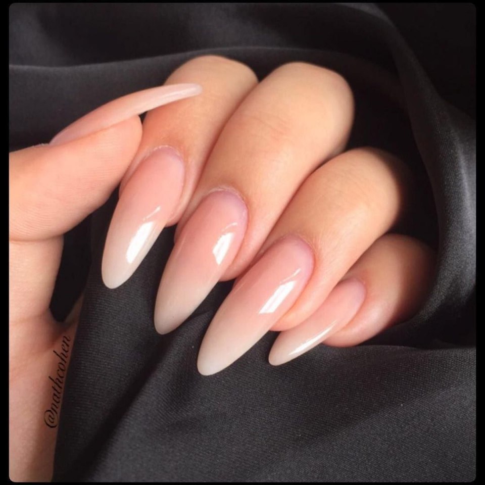 Manicure 2021 миндаль