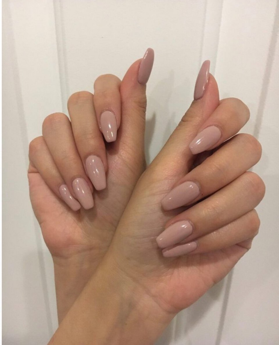 Маникюр естественный натуральный