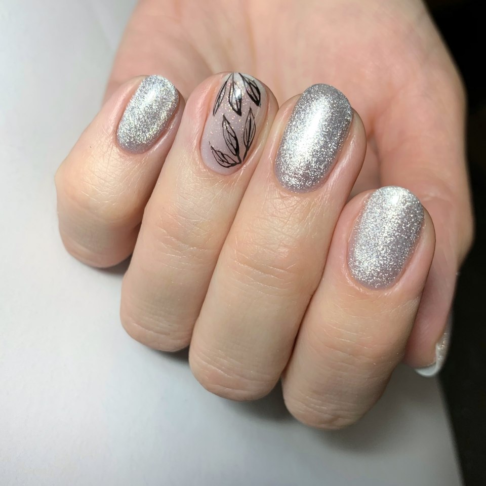 Самый дешевый маникюр